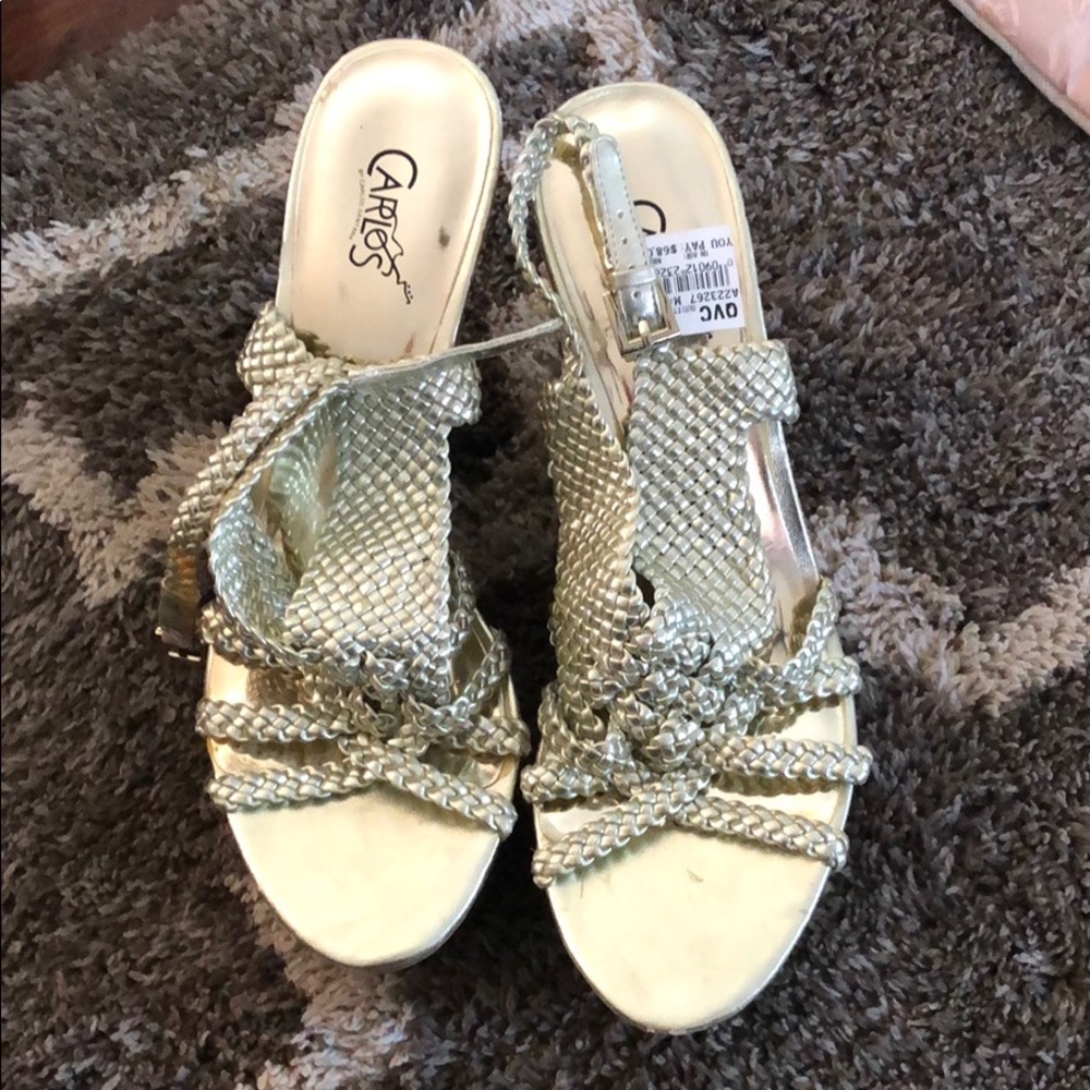 Carlos Santana wedges brand new